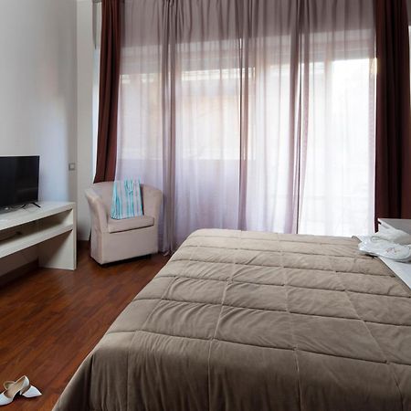 Mr Brown Home And Suites Rome Exterior photo